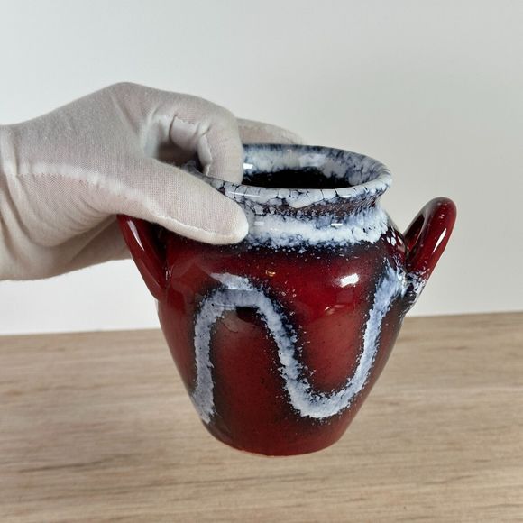 Studio Art Pottery Vase Two Handles Red Navy White Drip Glaze Splatter Squiggly - Picture 8 of 14